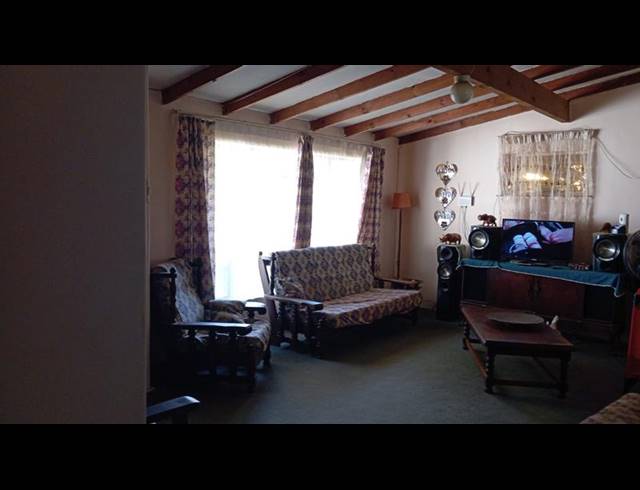 4 BEDROOM HOUSE FOR SALE IN SASOLBURG EXT 12